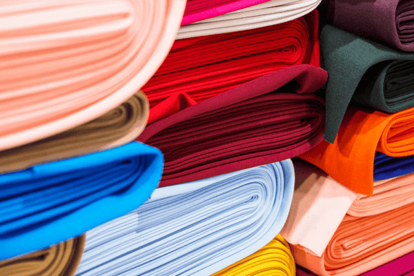 Cotton vs Polyester vs Microfibre vs Bamboo vs Polycotton – Best Material for Duvet Covers? - The Bedding & Blankets Store