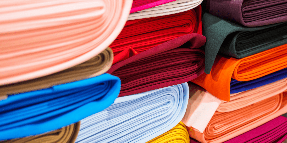 Cotton vs Polyester vs Microfibre vs Bamboo vs Polycotton – Best Material for Duvet Covers? - The Bedding & Blankets Store