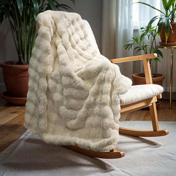 Primaviera Deluxe Pom Faux Fur Throw | Beige