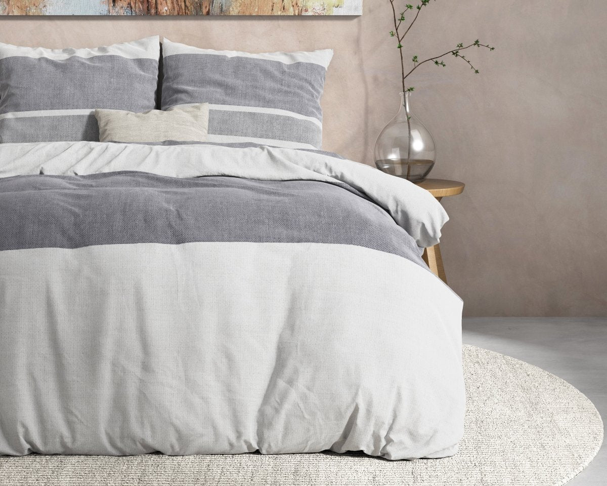 100% Brushed Cotton Duvet Cover Set Skylar | Anthracite | King Long - 240cm (W) x 220cm (L) - The Bedding & Blankets Store