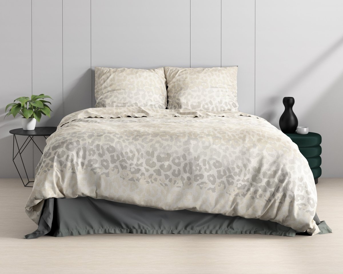 100% Cotton Sateen Duvet Cover Set Rosa | White | Single - 140cm (W) x 220cm (L) - The Bedding & Blankets Store