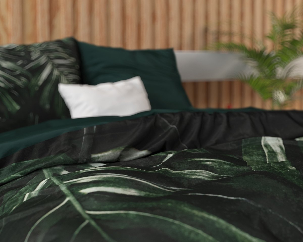 100% Cotton Sateen Duvet Cover Set Walker | Green | Double - 200cm (W) x 220cm (L) - The Bedding & Blankets Store