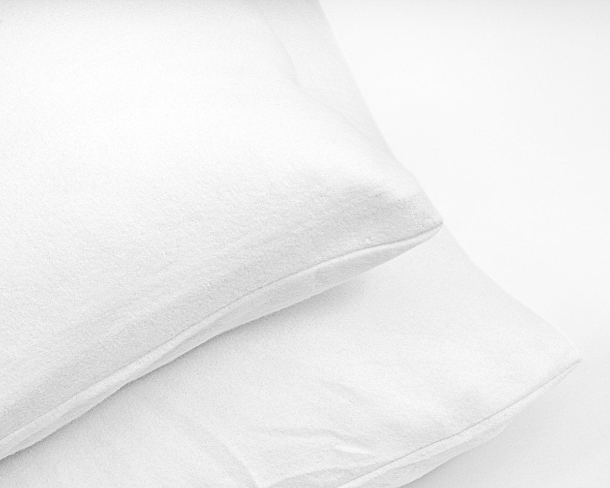 100% Cotton Waterproof Incontinence Pillowcase | White | 60cm x 70cm - The Bedding & Blankets Store