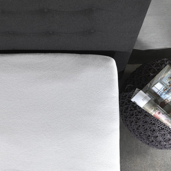 Polycotton Fitted Mattress Topper Protector Sheet | White | King 180cm (W) x 200/220cm (L) x 15cm (D) - The Bedding & Blankets Store