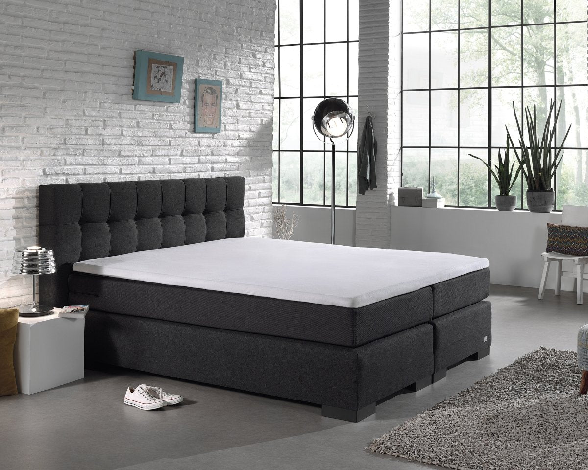 Polycotton Fitted Mattress Topper Protector Sheet | White | King 180cm (W) x 200/220cm (L) x 15cm (D) - The Bedding & Blankets Store