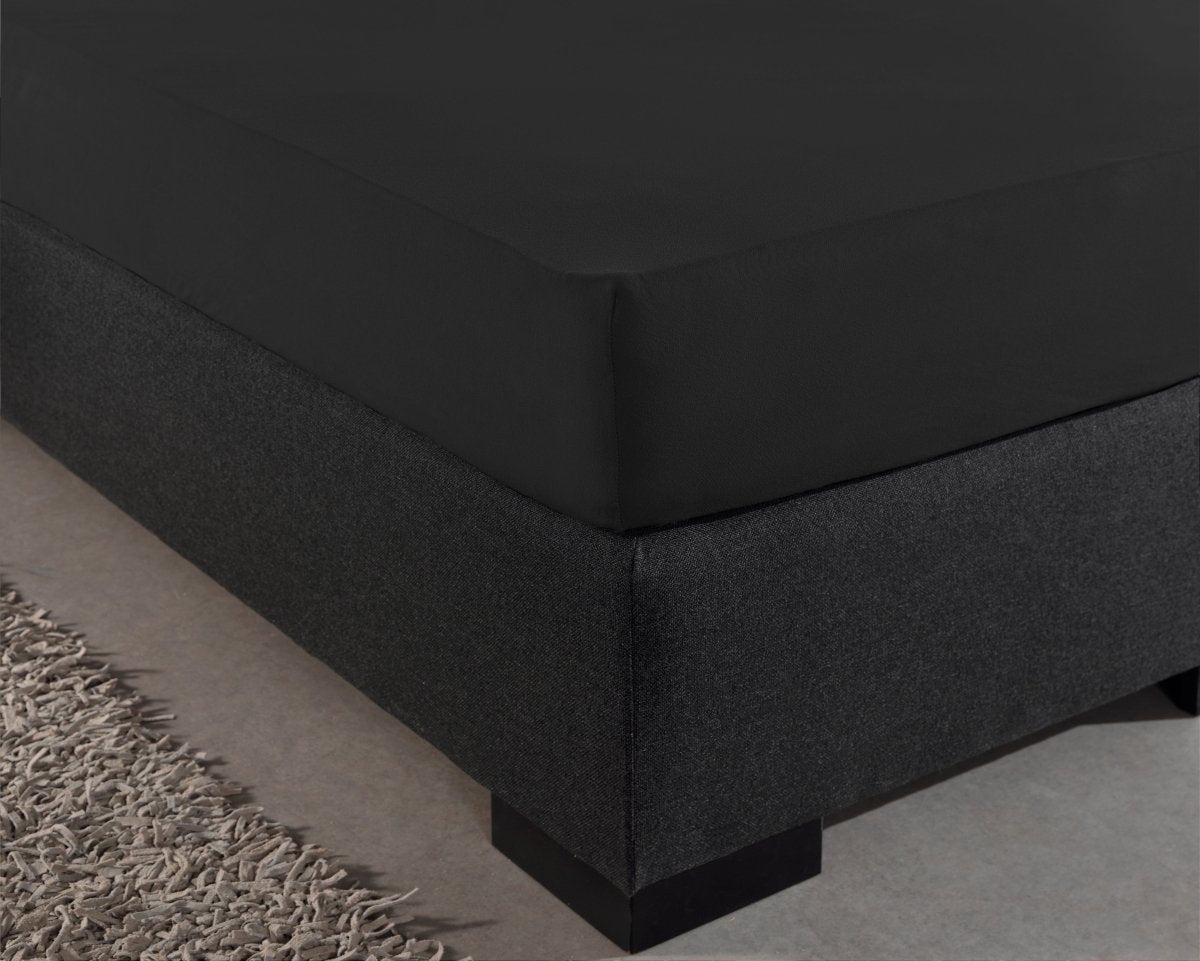 Single Jersey 135 GSM Soft Cotton Fitted Sheet | Black | Single 80/100 x 200cm (L) x 30cm (D) - The Bedding & Blankets Store