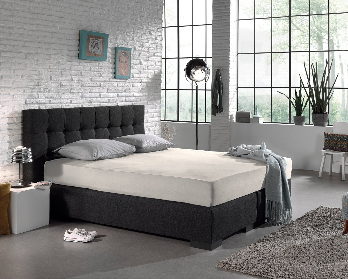 Single Jersey 135 GSM Soft Cotton Fitted Sheet | Cream | Single 80/100 x 200cm (L) x 30cm (D) - The Bedding & Blankets Store