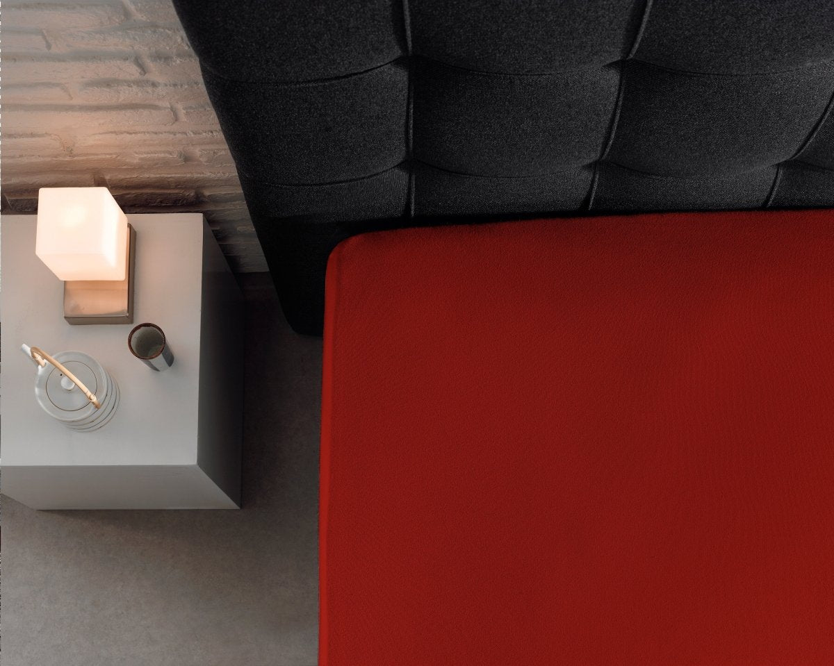 Single Jersey 135 GSM Soft Cotton Fitted Sheet | Red | Single 80/100 x 200cm (L) x 30cm (D) - The Bedding & Blankets Store