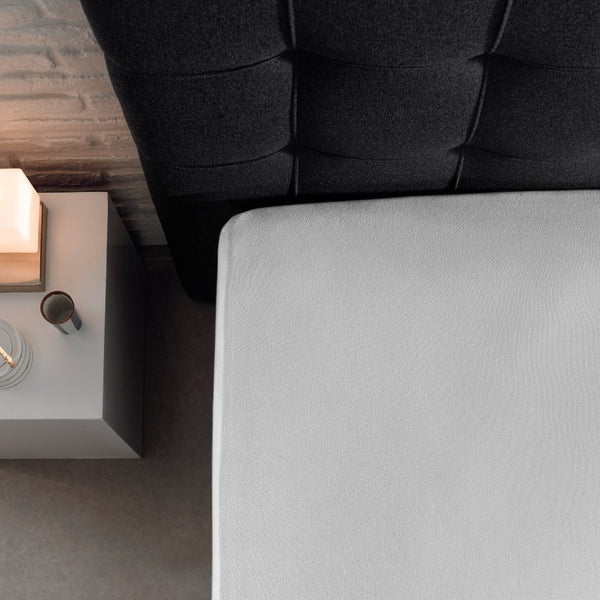 Single Jersey 135 GSM Soft Cotton Fitted Sheet | White | Single 80/100 x 200cm (L) x 30cm (D) - The Bedding & Blankets Store