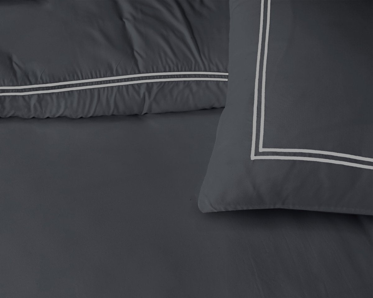 100% Cotton Percale Duvet Cover Set Brata | Black/Grey | Super King - 260cm (W) x 200/260cm (L) - The Bedding & Blankets Store
