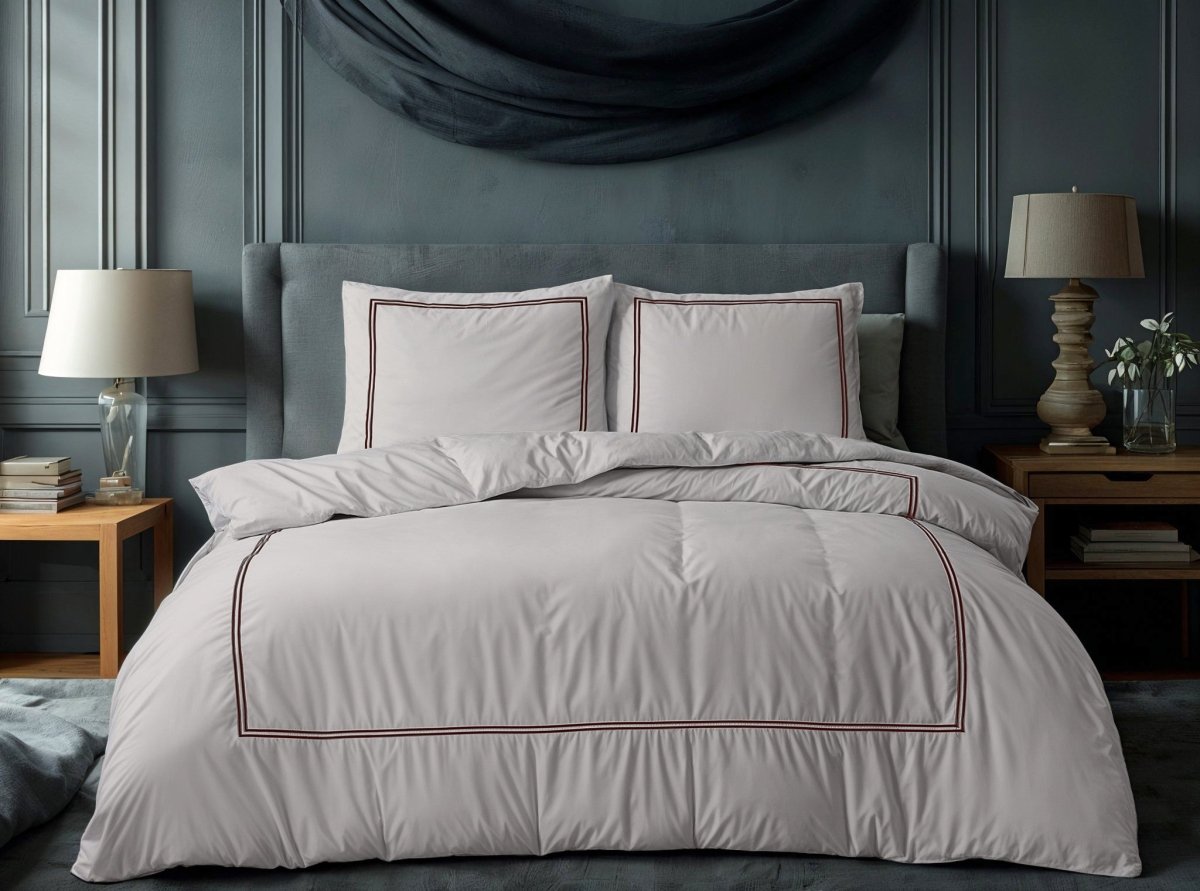 100% Cotton Percale Duvet Cover Set Brata | Taupe/Bronze | Super King - 260cm (W) x 200/260cm (L) - The Bedding & Blankets Store