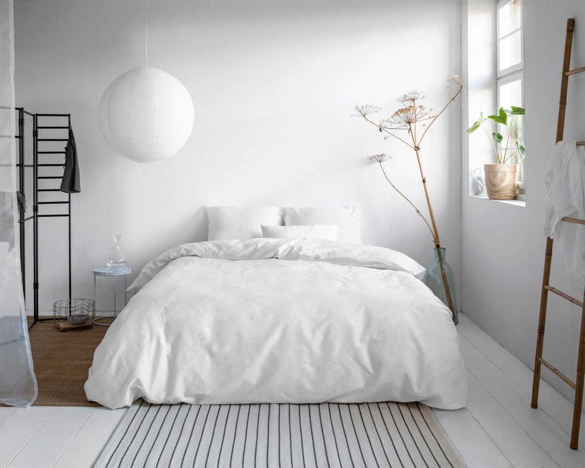 100% Cotton Sateen Duvet Cover Set Solid Satin | White | Double - 200cm (W) x 220cm (L) - The Bedding & Blankets Store