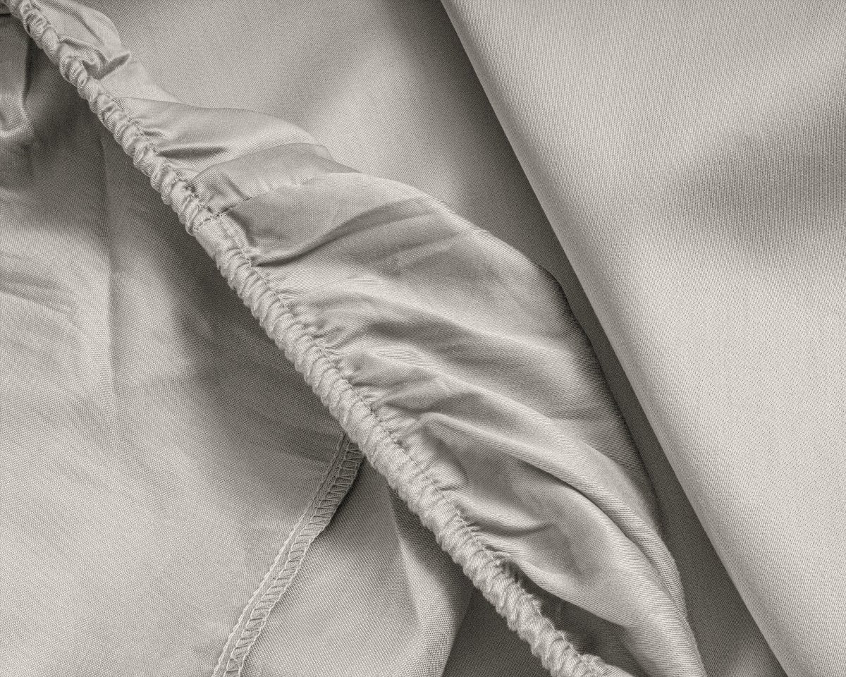 100% Cotton Satin Fitted Sheet | Cream | Single Narrow (EU) 70 x 200cm (L) x 30cm (D) - The Bedding & Blankets Store