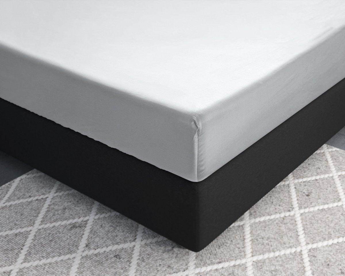 100% Cotton Satin Fitted Sheet | White | Single Narrow (EU) 70 x 200cm (L) x 30cm (D) - The Bedding & Blankets Store