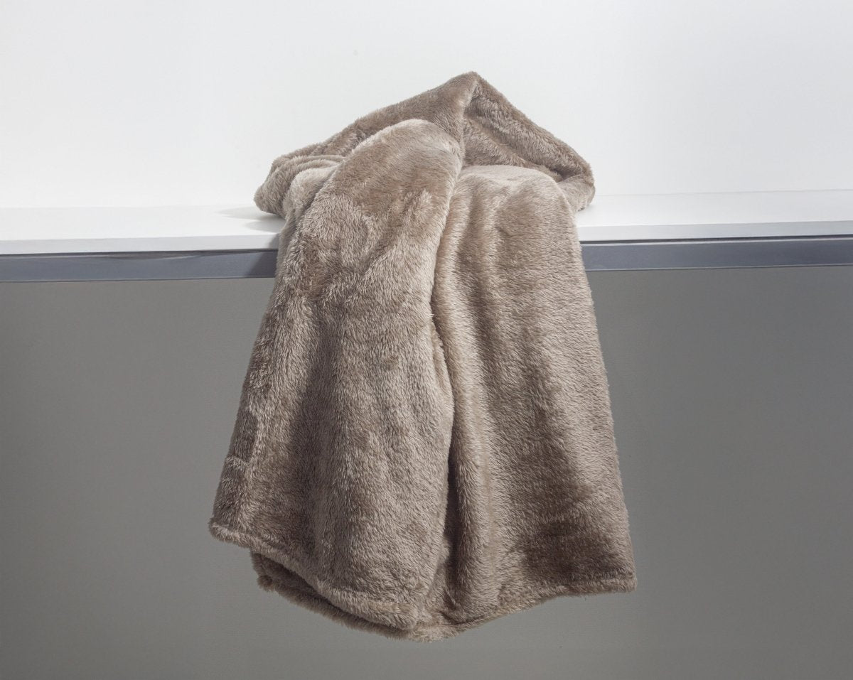 Teddy Fleece Throw | Deep Taupe | 150cm x 200cm - The Bedding & Blankets Store
