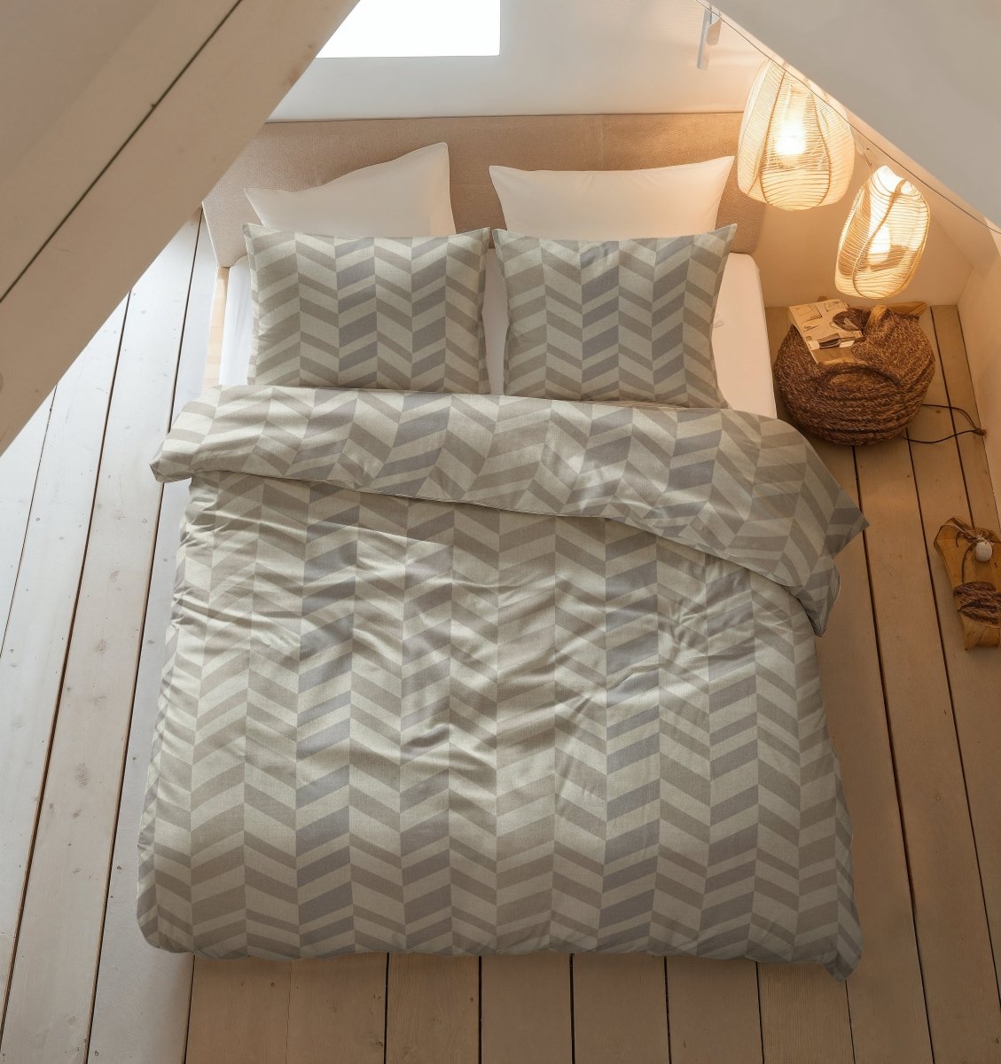 100% Brushed Cotton Duvet Cover Set Chevron | Beige/Sand | King - 240cm (W) x 200cm (L) - The Bedding & Blankets Store