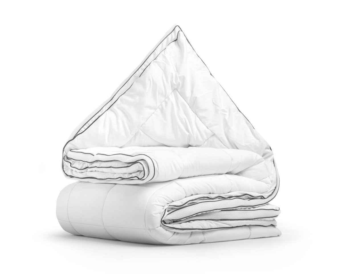 3D AIR Micro Touch Lightweight Duvet | White | Double - 200cm (W) x 200cm (L) - The Bedding & Blankets Store