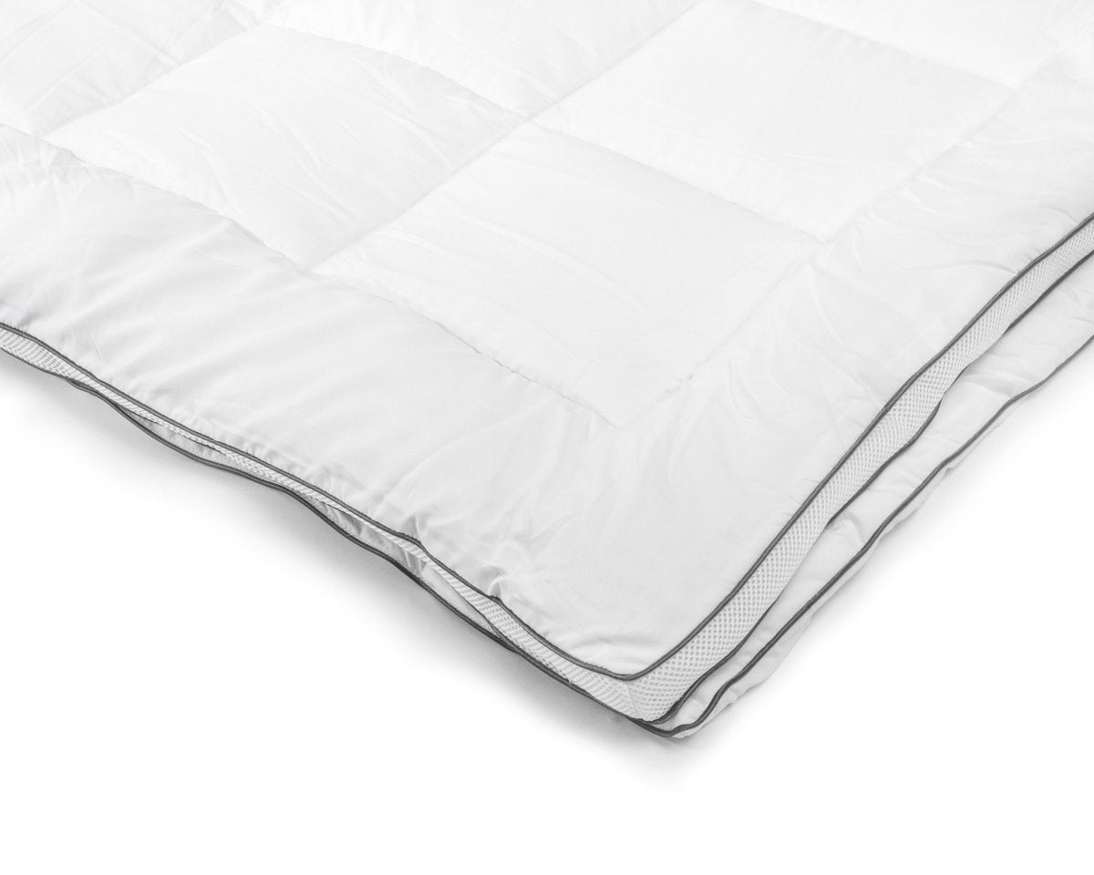 3D AIR Micro Touch Lightweight Duvet | White | Double - 200cm (W) x 200cm (L) - The Bedding & Blankets Store