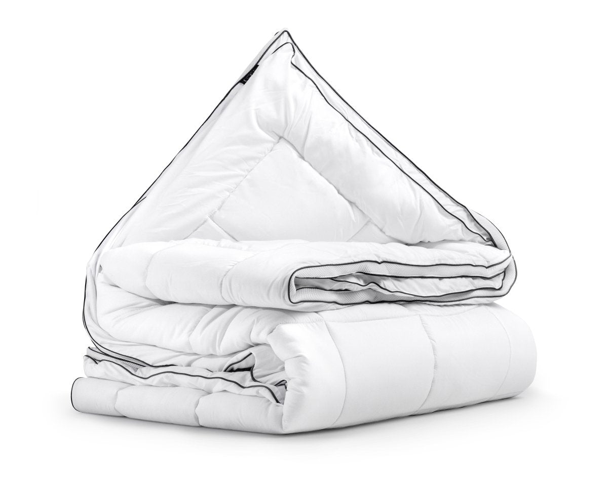 3D AIR Micro Touch Lightweight Duvet | White | Double - 200cm (W) x 200cm (L) - The Bedding & Blankets Store