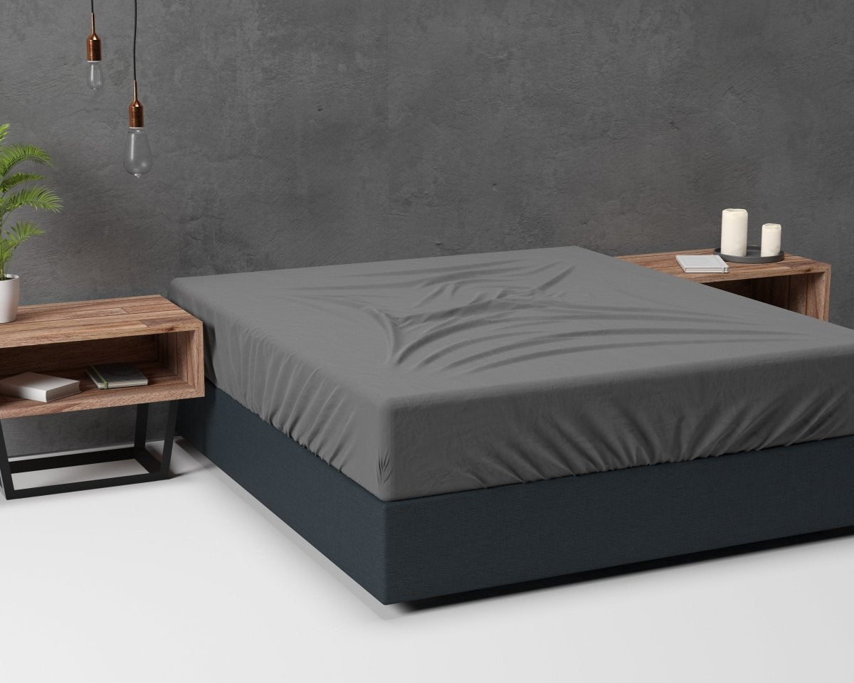 Classic Flannel Fitted Sheet | Anthracite Grey | Single 90 x 200cm (L) x cm (D) - The Bedding & Blankets Store