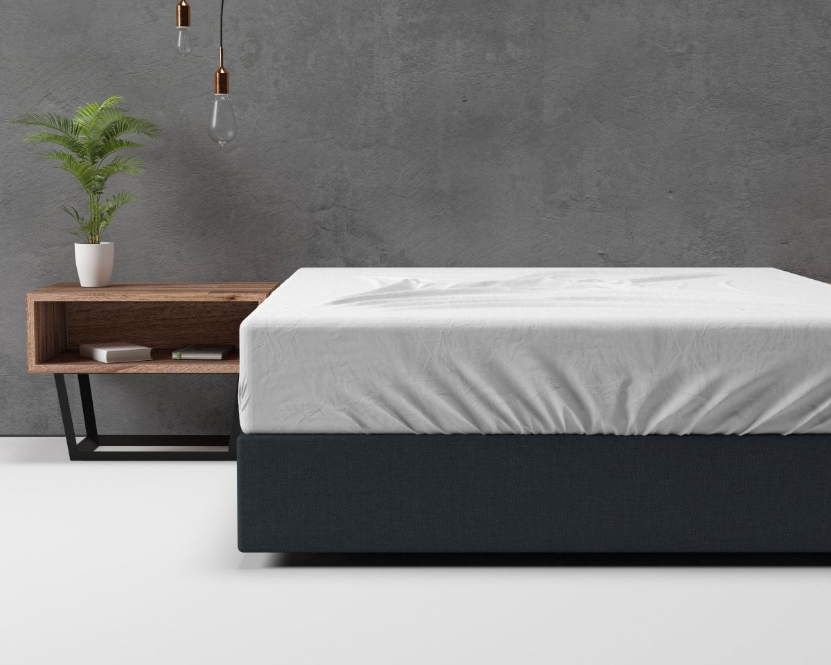 Classic Flannel Fitted Sheet | White | Single 90 x 200cm (L) x cm (D) - The Bedding & Blankets Store
