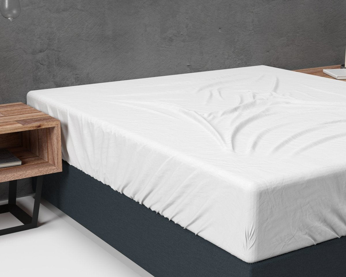 Classic Flannel Fitted Sheet | White | Single 90 x 200cm (L) x cm (D) - The Bedding & Blankets Store