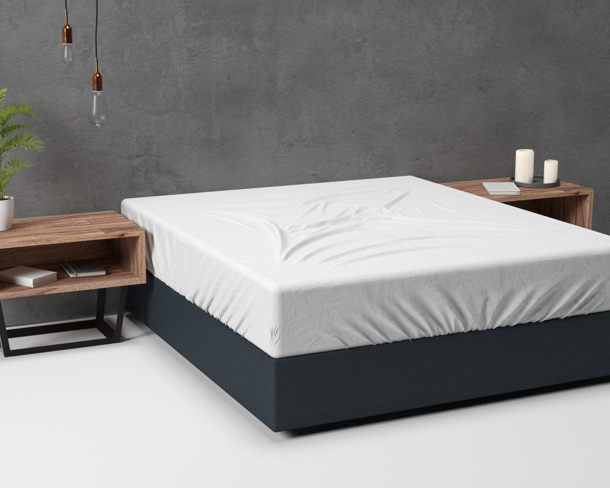 Classic Flannel Fitted Sheet | White | Single 90 x 200cm (L) x cm (D) - The Bedding & Blankets Store
