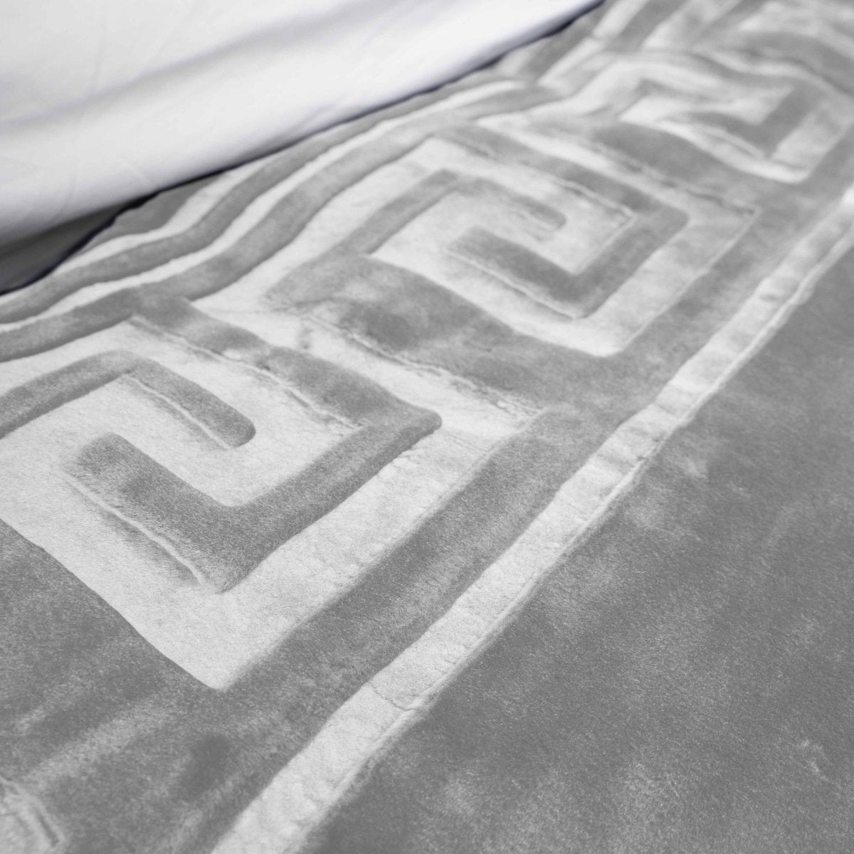 Embossed Zeta Duvet | Grey | Large Double (EU) - 200cm (W) x 240cm (L) - The Bedding & Blankets Store