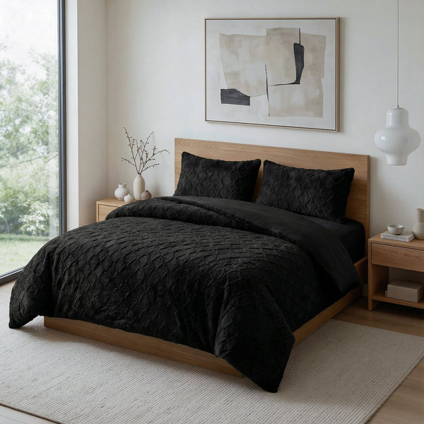 Faux Fur Duvet Cover Set Syon | Black | King Long - 240cm (W) x 220cm (L) - The Bedding & Blankets Store