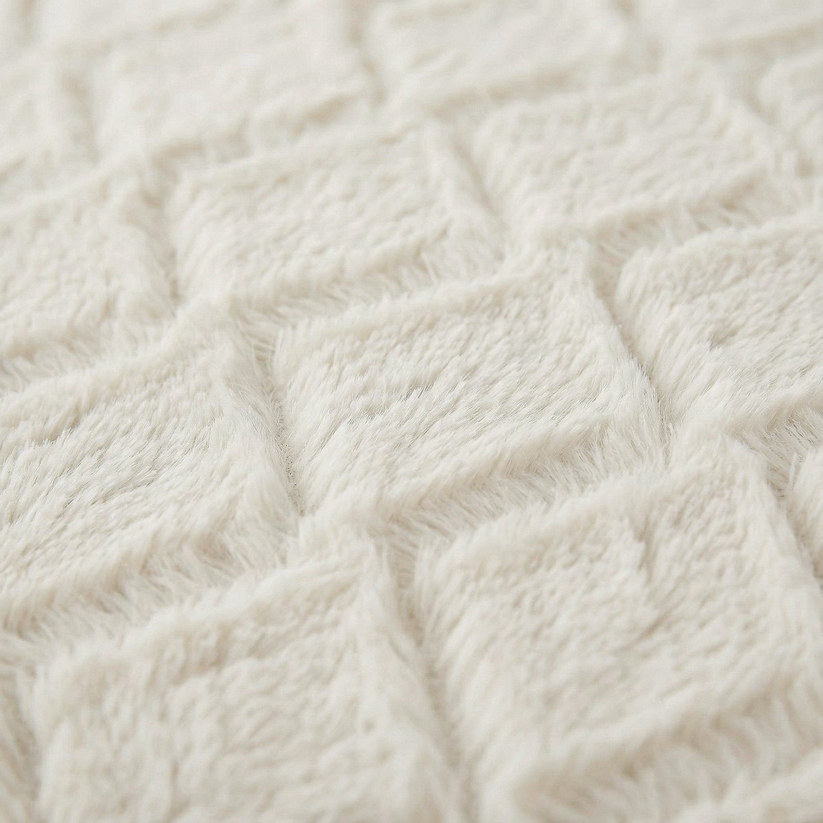 Faux Fur Duvet Cover Set Syon | Cream | King Long - 240cm (W) x 220cm (L) - The Bedding & Blankets Store