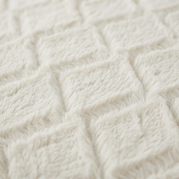 Faux Fur Duvet Cover Set Syon | Cream | King Long - 240cm (W) x 220cm (L) - The Bedding & Blankets Store