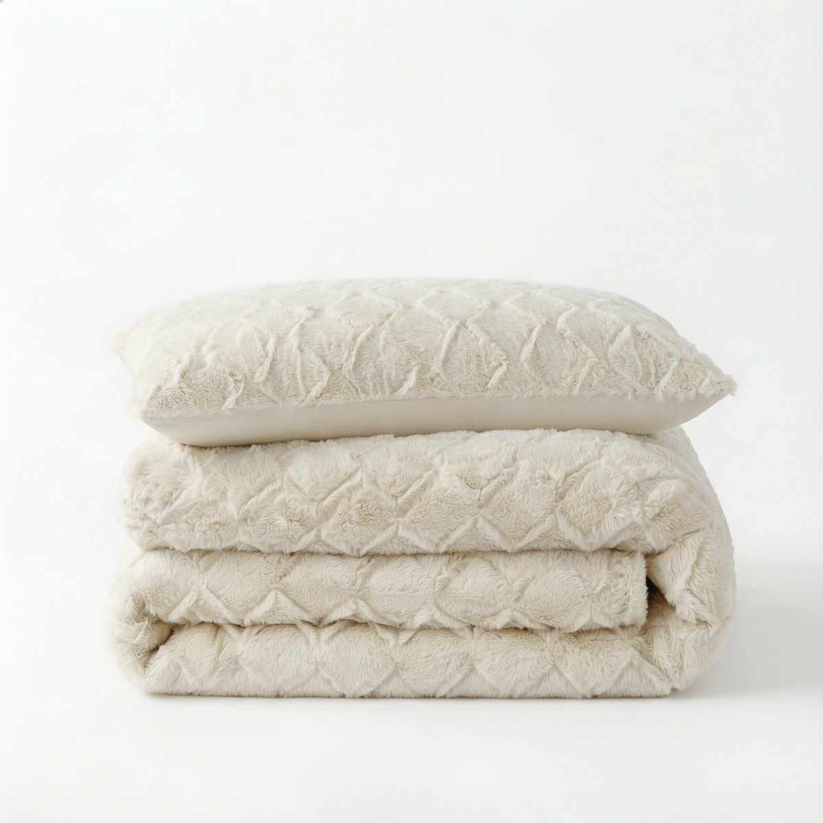 Faux Fur Duvet Cover Set Syon | Cream | King Long - 240cm (W) x 220cm (L) - The Bedding & Blankets Store