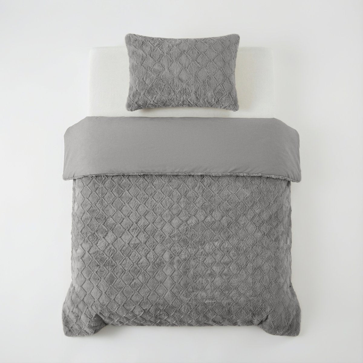 Faux Fur Duvet Cover Set Syon | Grey | King Long - 240cm (W) x 220cm (L) - The Bedding & Blankets Store