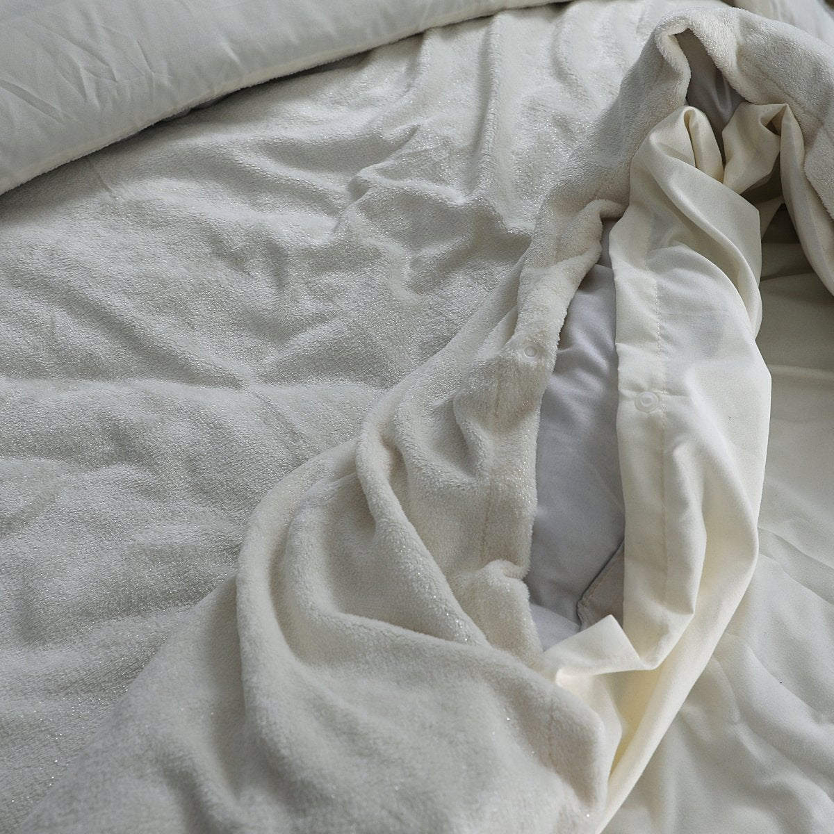 Flannel Fleece Duvet Cover Set Glamour Deco Foil | Cream | Single - 140cm (W) x 220cm (L) - The Bedding & Blankets Store