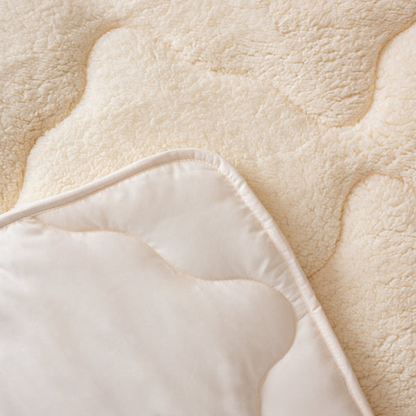 Lazy Teddy Duvet | Cream | Single - 140cm (W) x 200cm (L) - The Bedding & Blankets Store