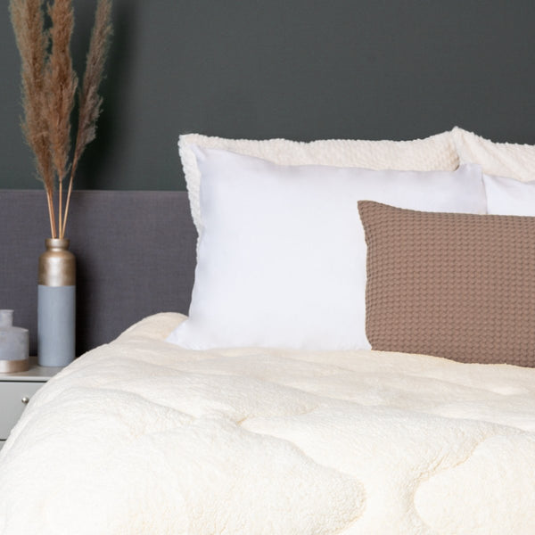Lazy Teddy Duvet | Cream | Single - 140cm (W) x 200cm (L) - The Bedding & Blankets Store