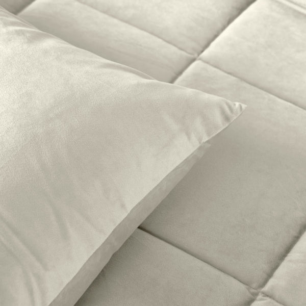 Lazy Velvet Duvet | Cream | Single - 140cm (W) x 200cm (L) - The Bedding & Blankets Store