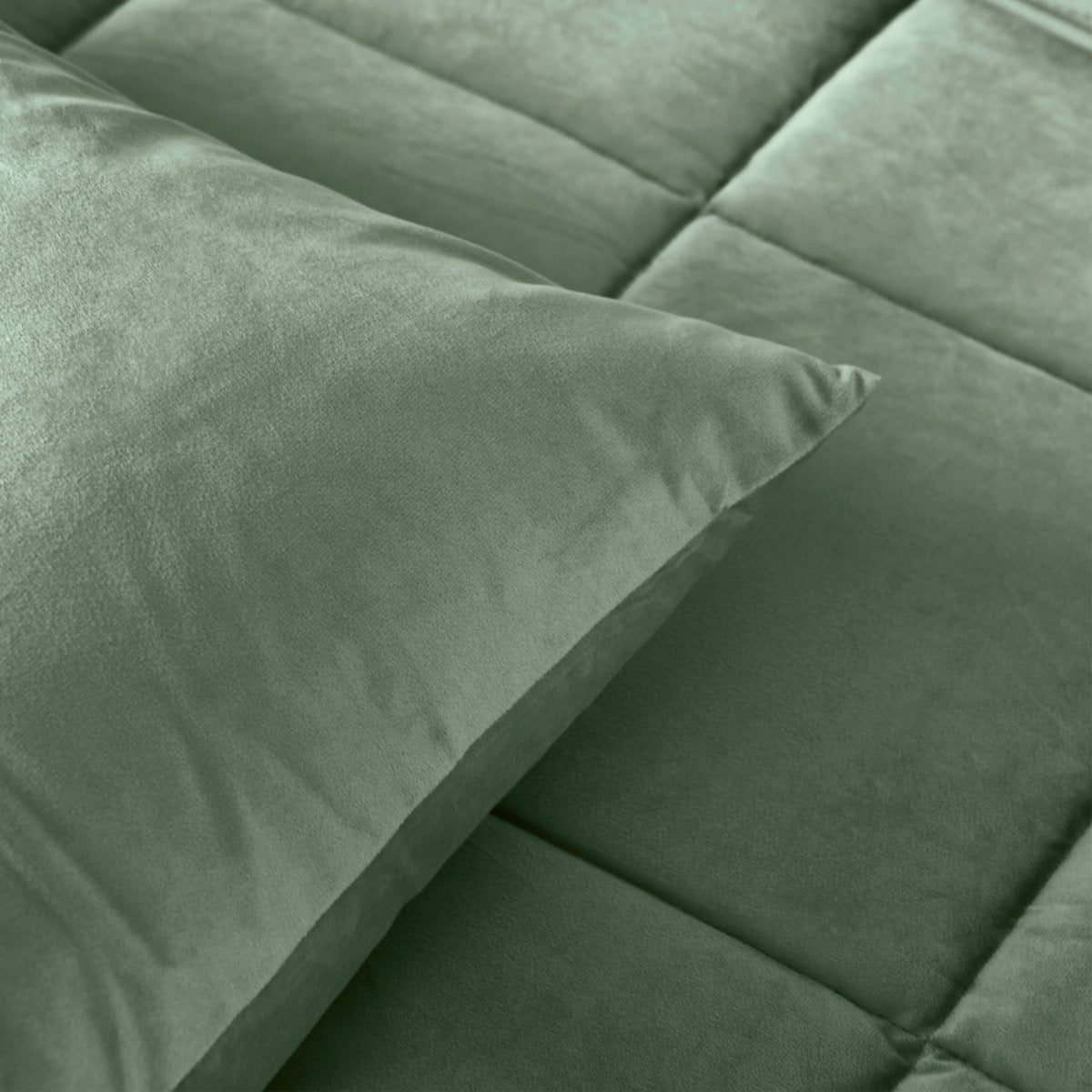 Lazy Velvet Duvet | Green | Single - 140cm (W) x 200cm (L) - The Bedding & Blankets Store