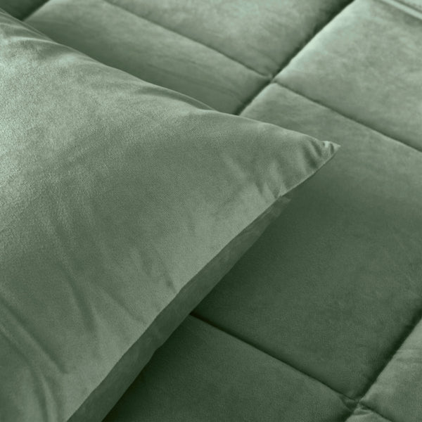Lazy Velvet Duvet | Green | Single - 140cm (W) x 200cm (L) - The Bedding & Blankets Store