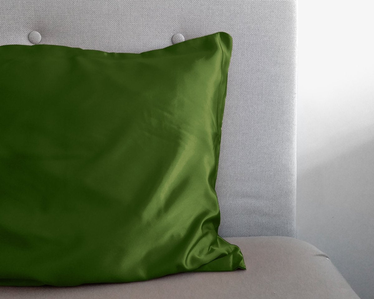 Luxury Satin Microfibre Beauty Skin Care Pillowcase | Green | 60cm x 70cm - The Bedding & Blankets Store