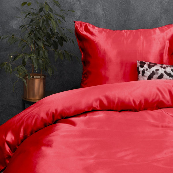 Luxury Satin Microfibre Duvet Cover Set Beauty Skin Care | Red | Single - 140cm (W) x 220cm (L) - The Bedding & Blankets Store
