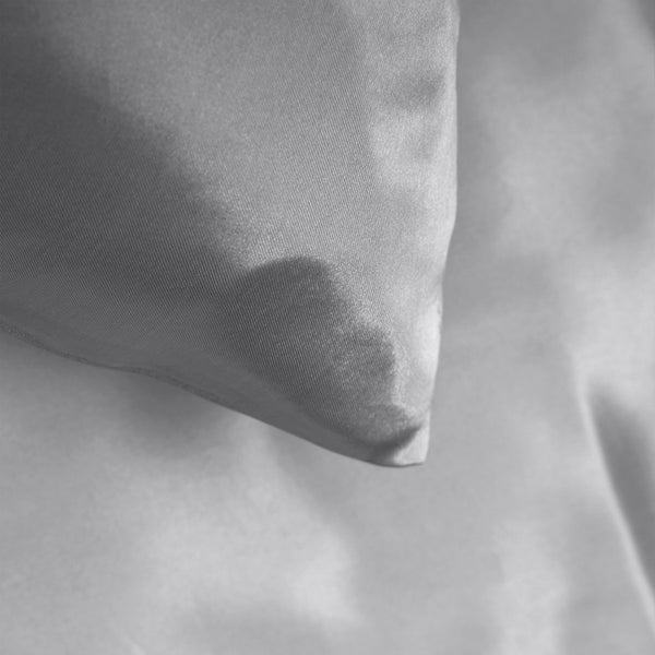Luxury Satin Microfibre Duvet Cover Set Beauty Skin Care | Silver | Single - 140cm (W) x 220cm (L) - The Bedding & Blankets Store