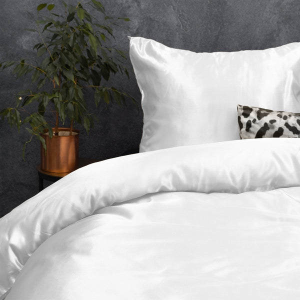 Luxury Satin Microfibre Duvet Cover Set Beauty Skin Care | White | Single - 140cm (W) x 220cm (L) - The Bedding & Blankets Store