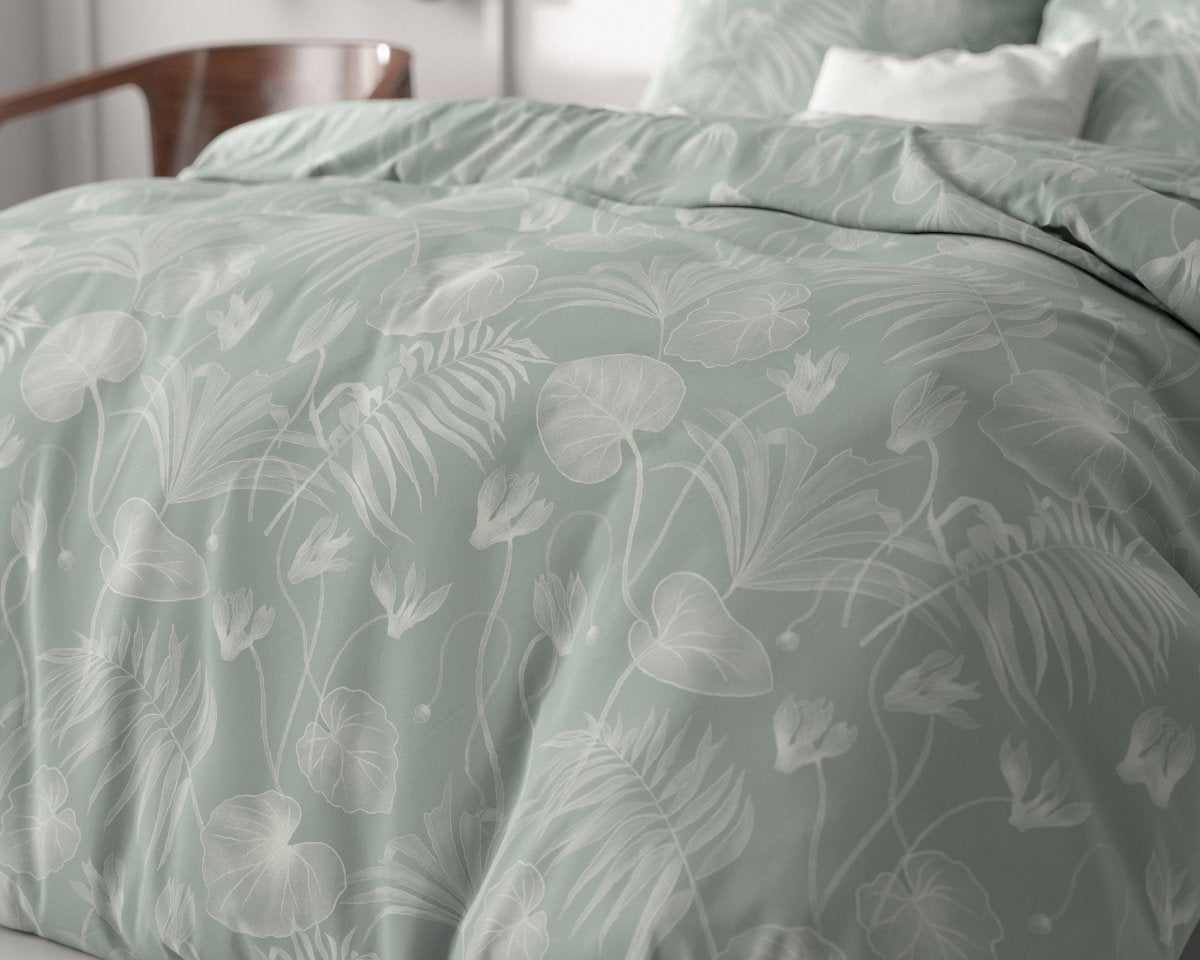 Microfibre Duvet Cover Set Delight | Green | Double - 200cm (W) x 220cm (L) - The Bedding & Blankets Store