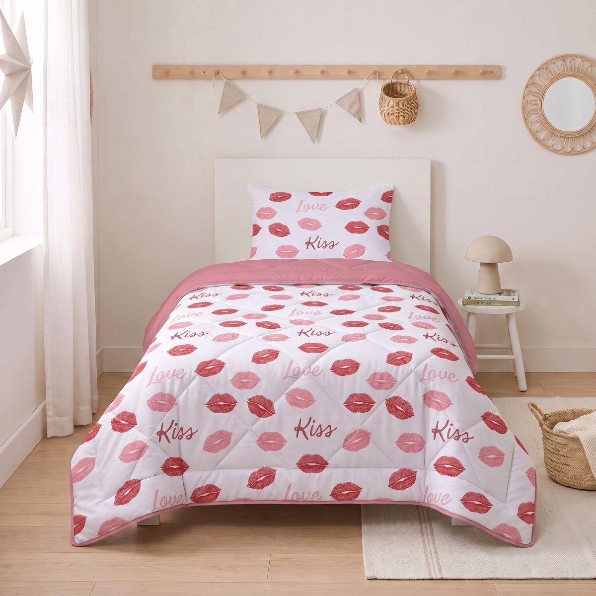 Microfibre Kids Coverless Duvet Kisses | White | Single - 140cm (W) x 200cm (L) - The Bedding & Blankets Store