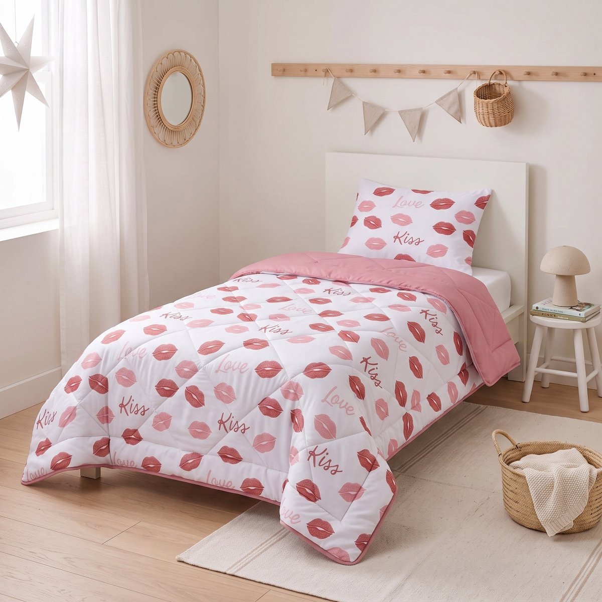 Microfibre Kids Coverless Duvet Kisses | White | Single - 140cm (W) x 200cm (L) - The Bedding & Blankets Store