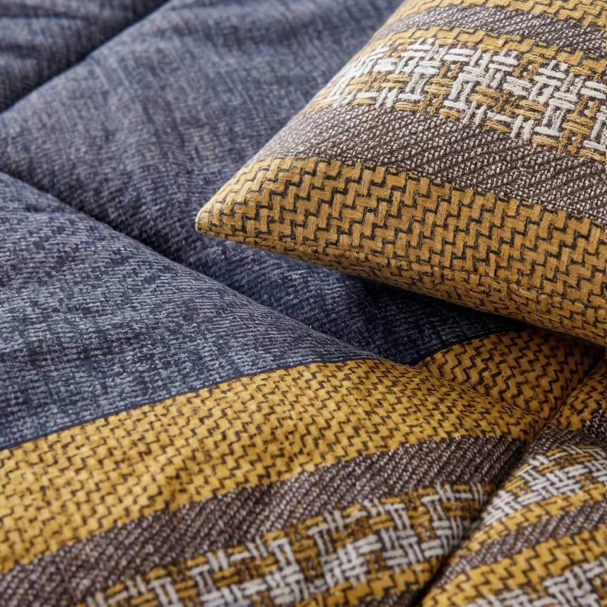 Microfibre Lazy Duvet Altor | Anthracite | King - 240cm (W) x 200cm (L) - The Bedding & Blankets Store