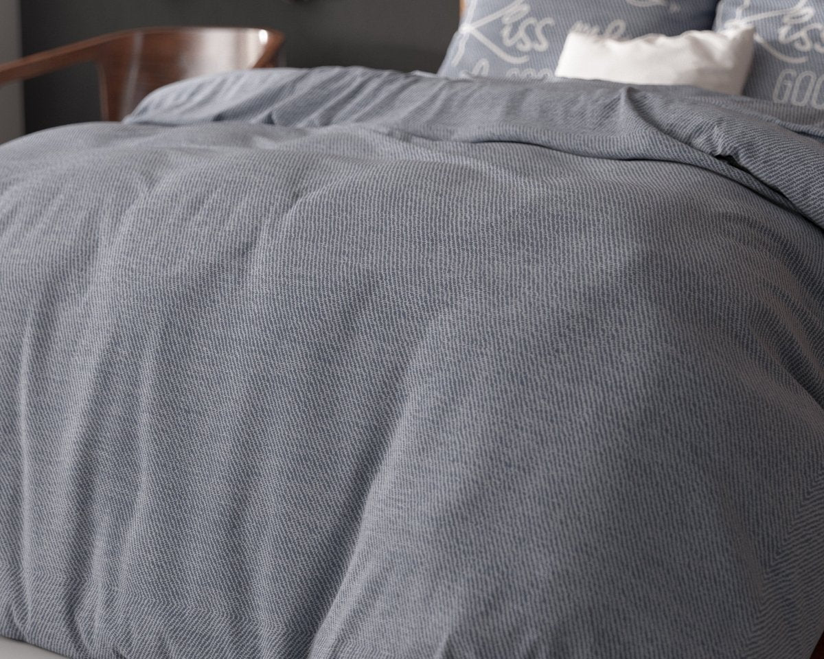Micropercale Duvet Cover Set Kiss Me | Blue | Double - 200cm (W) x 200/220cm (L) - The Bedding & Blankets Store