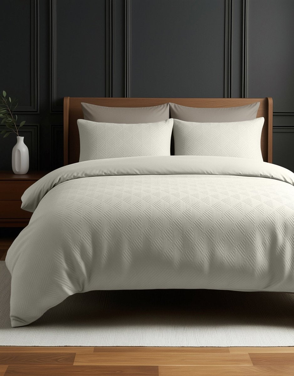 Micropercale Duvet Cover Set Milano 3D | Cream | King - 240cm (W) x 200/220cm (L) - The Bedding & Blankets Store