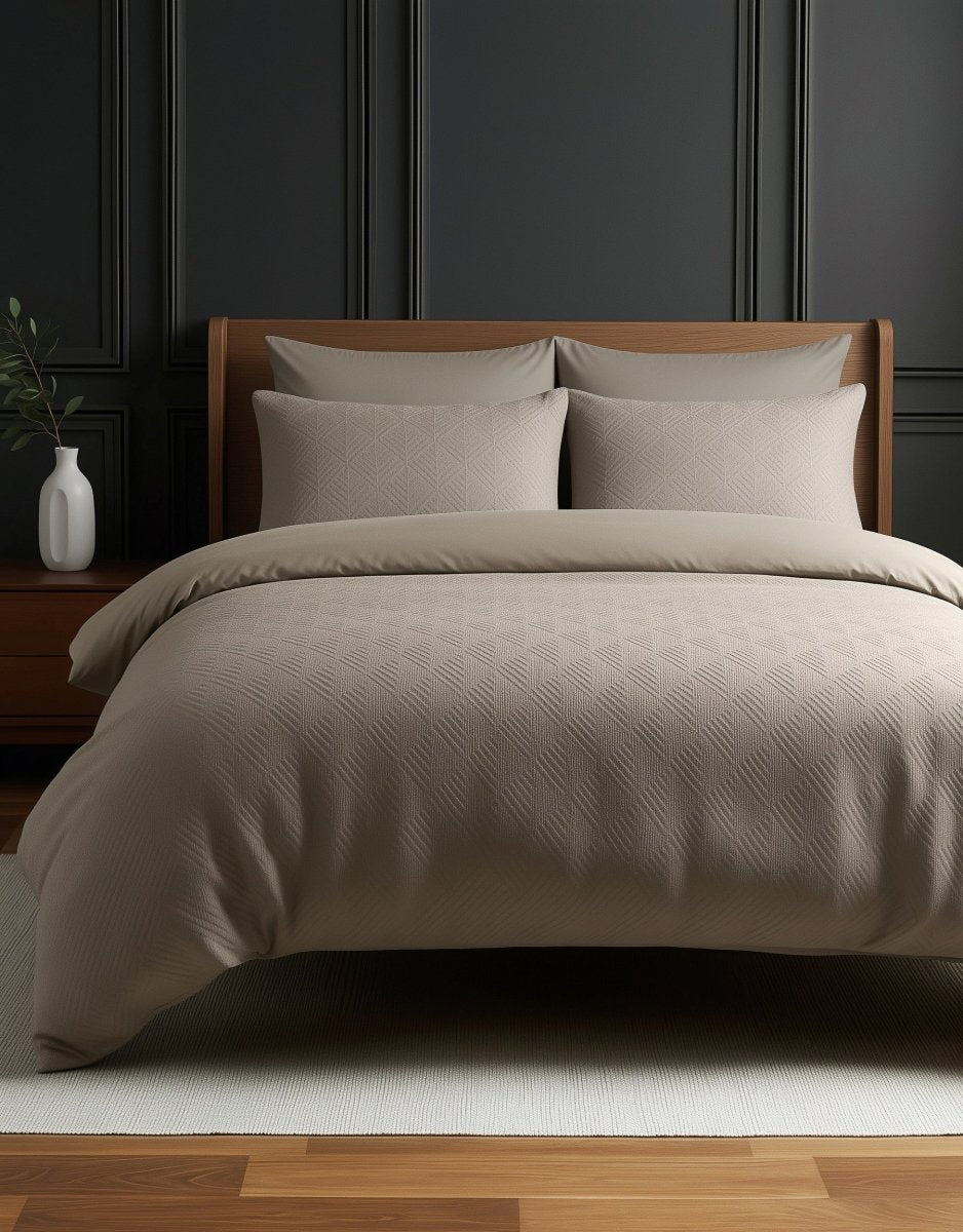 Micropercale Duvet Cover Set Milano 3D | Taupe/Grey | King - 240cm (W) x 200/220cm (L) - The Bedding & Blankets Store